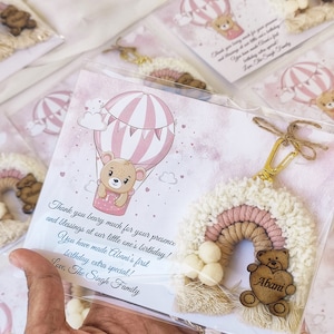 Bomboniere per baby shower personalizzate Macrame Teddy Bear, regalo con magnete per orsacchiotti, bomboniere di benvenuto per bambini, regalo portachiavi orsacchiotto, regalo per neonati, compleanno del bambino