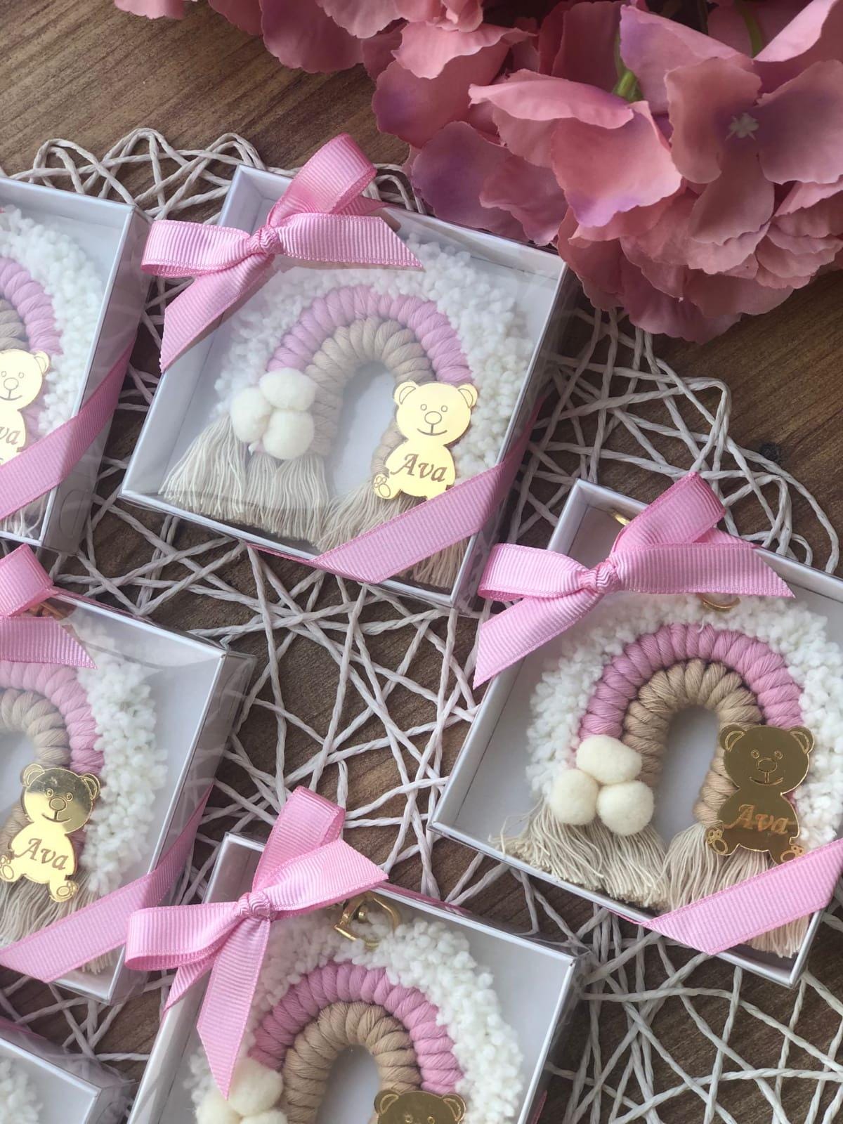 20 pcs Teddy bear baby shower favor for guests, Macrame keychains, Teddy bear party magnet favors,  Custom Baby shower party gift, Baby girl