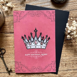 carte d'anniversaire de la reine foncée | Carte Reine de joyeux anniversaire | Carte de voeux illustrée élégante | d'anniversaire bourgogne | Jeu de cartes royales vierges