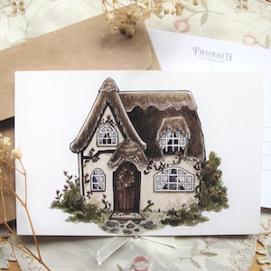 postale de cottage | Papeterie esthétique Cottagecore | Illustration de cottage à l'aquarelle | Cosy lot de courriers en forme d'escargot | Impression Cottage dans les bois