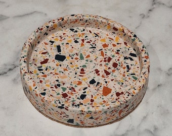 Handmade White Jesmonite Round Trinket Dish Made With Red, Sage Green, Orange, Yellow, Peach and Blue Terrazzo (Jewellery Dish/Trinket Tray)