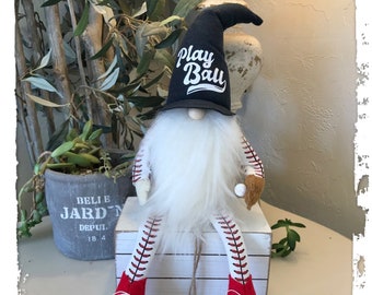 Gnomo de béisbol, gnomo para jugar a la pelota, gnomo deportivo, decoración de béisbol, gnomo americano, gnomo grande sentado, articulado, patas colgantes, bandeja escalonada
