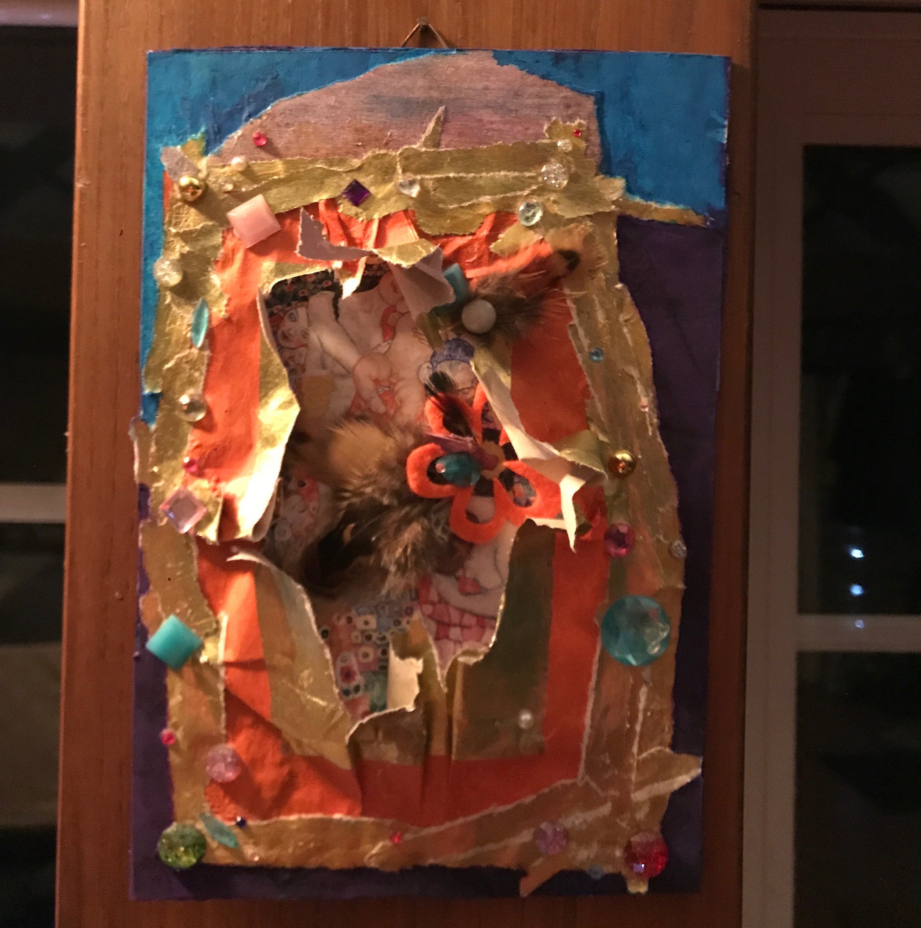 Tableau en Relief Très Coloré à Base de Peinture, Papier Déchiré et Collé Sauvagement Inspiré Gustav