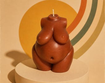 Handgemaakte kaars met curvy Woman-bijenwas: positief decor voor het lichaam