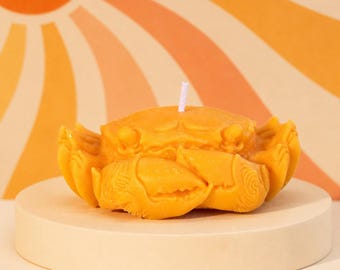 Handcrafted Crab Candle: Natural Soy Wax, Animal Lover Gift