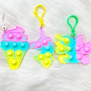 Pop it keychains, backpack accessories, party favors, keychains for kids, sensory keychains, pop it keychains for girls, gifts for kids