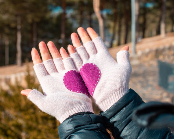 Heart gloves