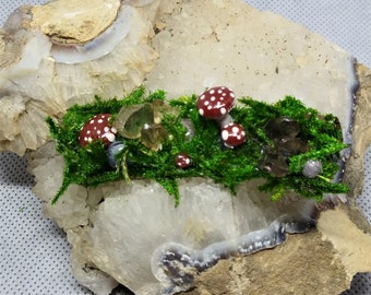 Fairy Toadstool and Gem Alligator clip