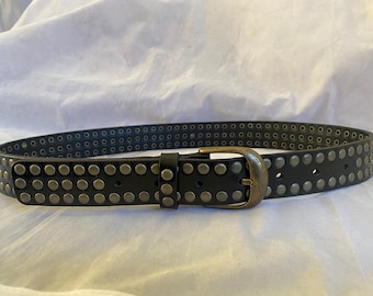 Vintage Wide Elastic Belt With Studded Black Suede Buckle  display picture 2