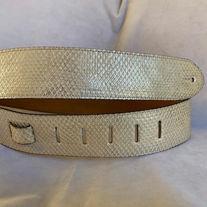 Beige/Gold Snakeskin Leather Guitar Strap