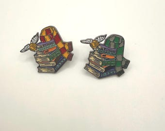 Bücher Set, Witcher 4, Bookaholic Emaille Pin