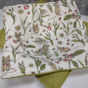 Bowl Cozy microwavable and reversible soup bowl 100% cotton 8 inch bowl cozy adorable mice pattern gift practical gift for her gift for him