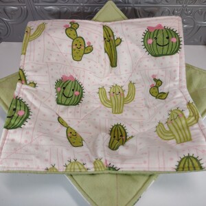 Ciotola fatta a mano Accogliente ciotola per zuppa reversibile e adatta al microonde 100% cotone Ciotola da 8 pollici accogliente cactus sorridente regalo pratico per il suo regalo per lui