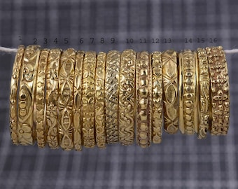 Anel de empilhamento magro Anel com padrão preenchido com ouro 14k, Anel preenchido com ouro 14k, Anéis de ouro para homens e mulheres, Anel de pilha de ouro, Anel liso de ouro