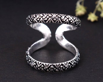 Adjustable Brass Arthritis Splint Ring, Swan Design