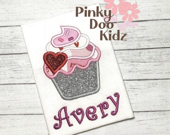 Mädchen Valentinstag Shirt, süße Mädchen Valentinstag Shirt, Cupcake und Herzen Mädchen T-Shirt, Kinder Cupcake Valentinstag Shirt, Geschenk für Sie