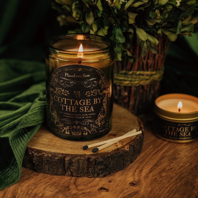 Phantom Row Cottage by the Sea Candle - Thumbnail 4