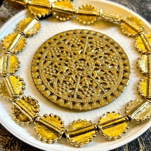 30 cuentas de sol de latón hechas a mano: espaciadores tribales antiguos (15 mm)