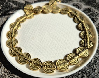30 szt. afrykańskich spiralnych koralików mosiężnych 12 mm: zawieszki do biżuterii plemiennej