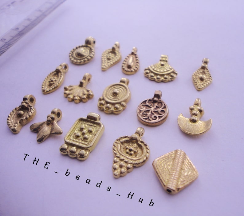brass well polished beads..
example pictureofour quality beads