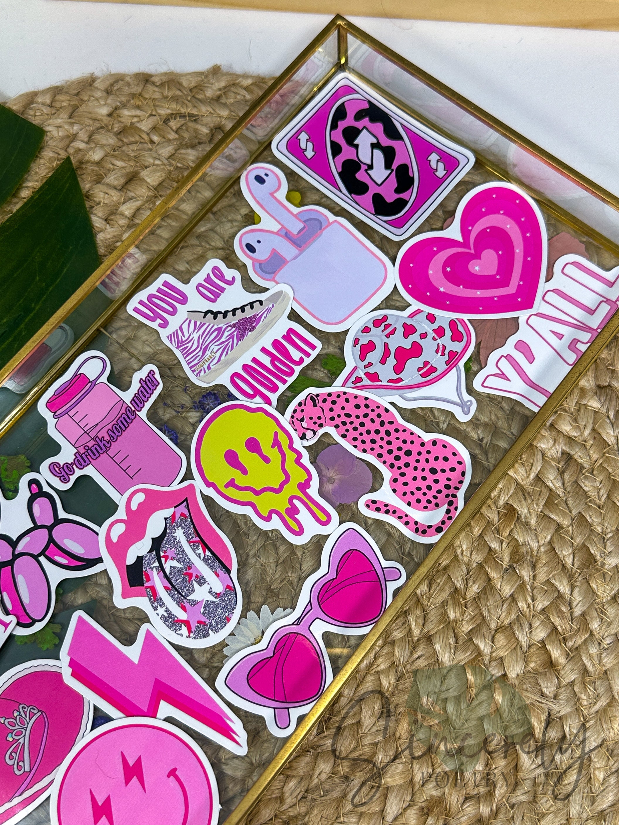 50PCS Cute Stickers Preppy Stickers Preppy Stuff Pink Water Bottle Stickers  Pink Stickers Cute Preppy Stickers Vinyl Waterproof Stickers For  Laptop,Bumper,Skateboard,Water Bottles,Computer,Phone