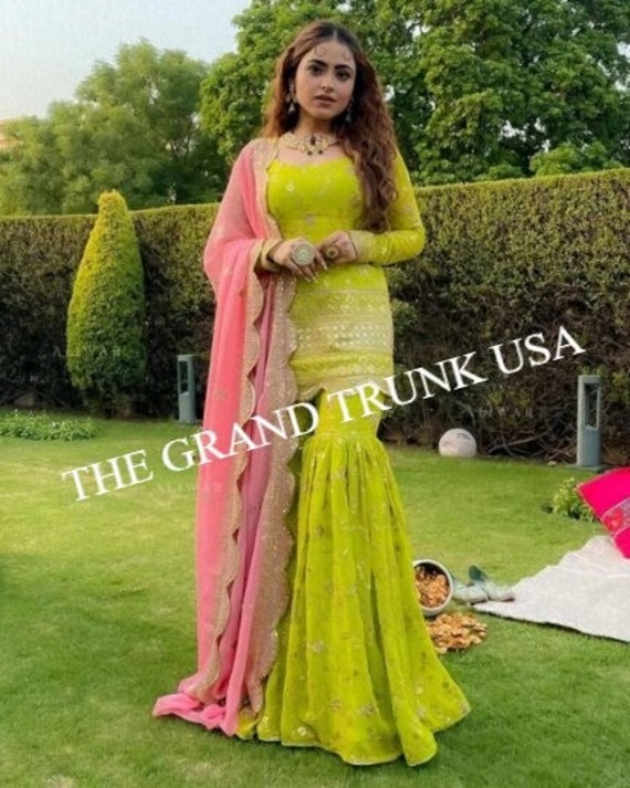 punjabi suit,green,parrot color, pink chunni, portraits | Model  photography, Long hair women, Model