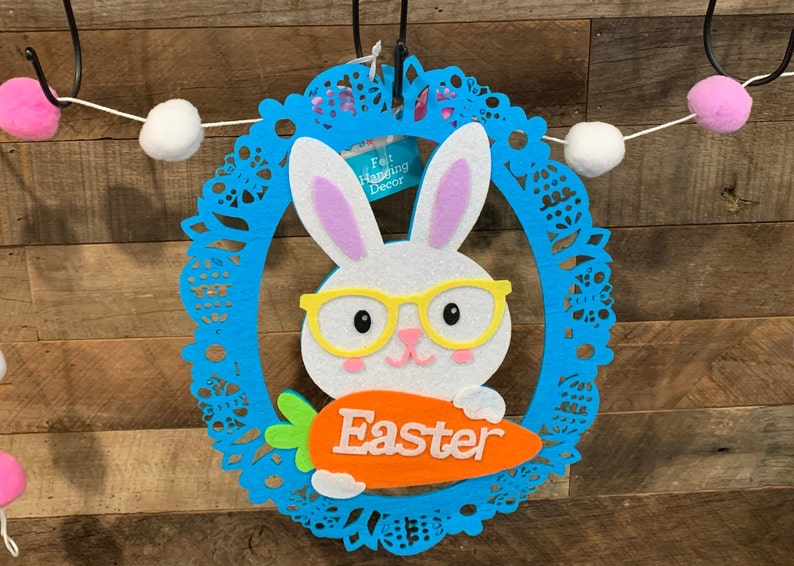 or Insert for a Do It Yourself Decorated Wreath Hang On A Decorated Easter! Adorable Felt Easter Bunny Great For Hanging on wall