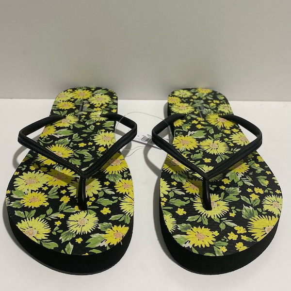 women's size 11 fuzzy socks