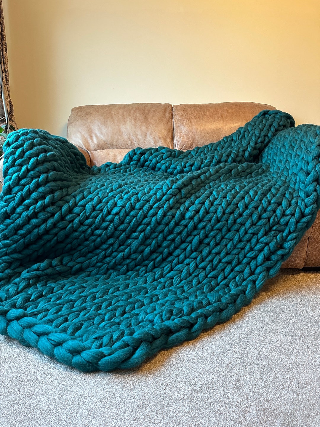 Green Merino Wool Chunky Knit Blanket, Green Home Decor Merino Knit Throw, Handcrafted Soft Deep