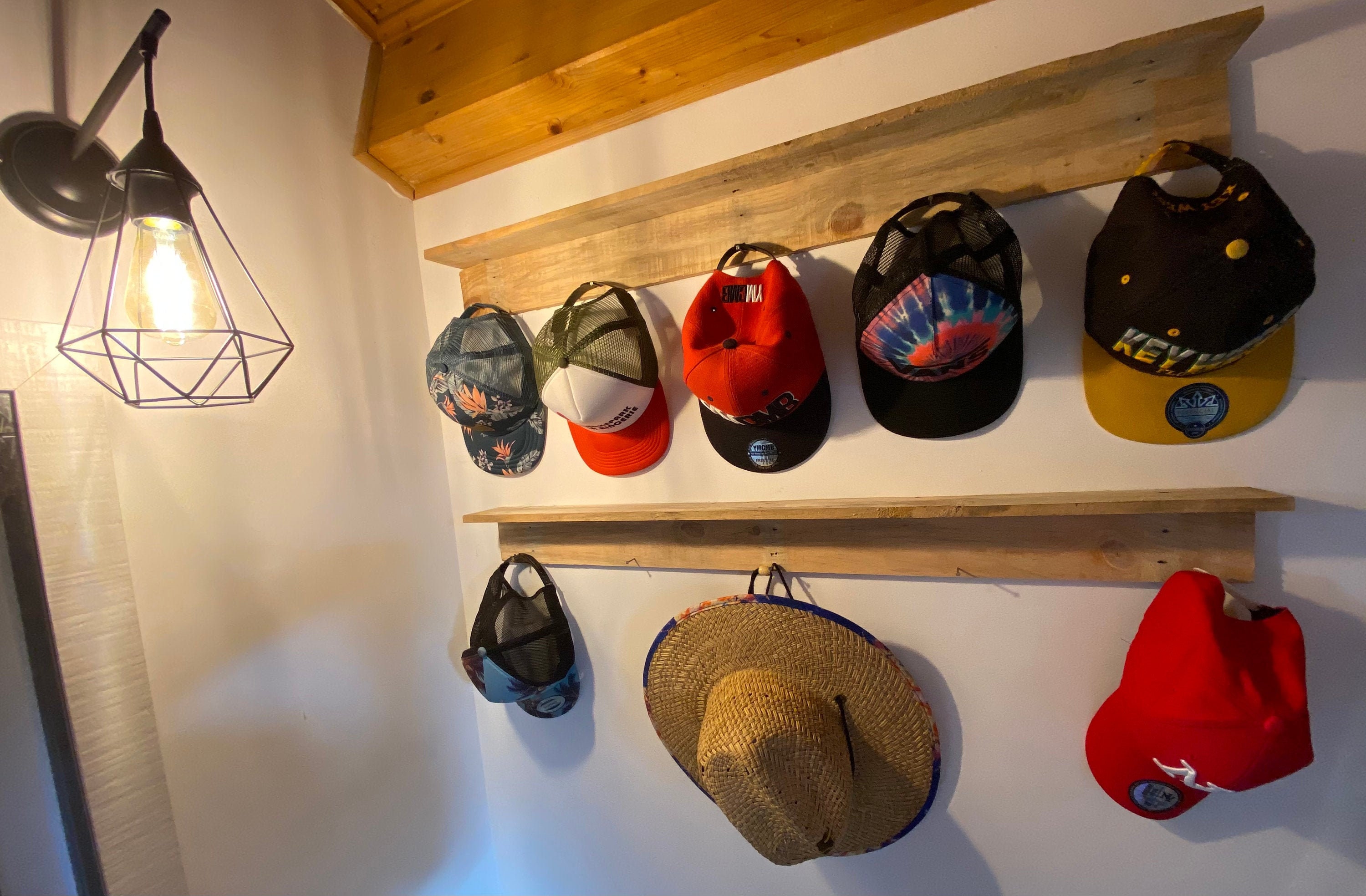 2 Étagères de Rangement Pour Chapeaux et Casquettes en Bois Recyclé