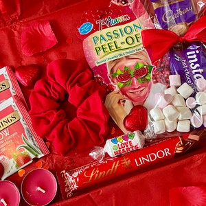 Valentines Gift Box - Galentines - Pamper - Self-Care - Gifts for her