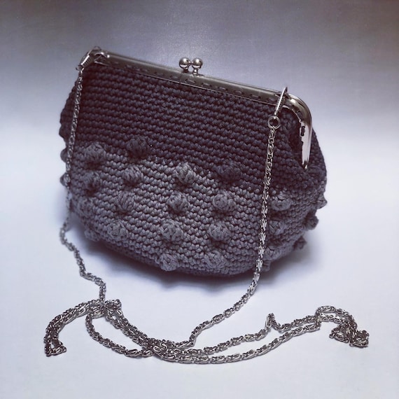 Cute crochet purse - | Crochet patterns, Crochet, Crochet crafts
