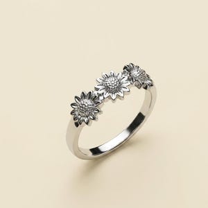Solrosbandsring i sterlingsilver, fina blommiga natursmycken