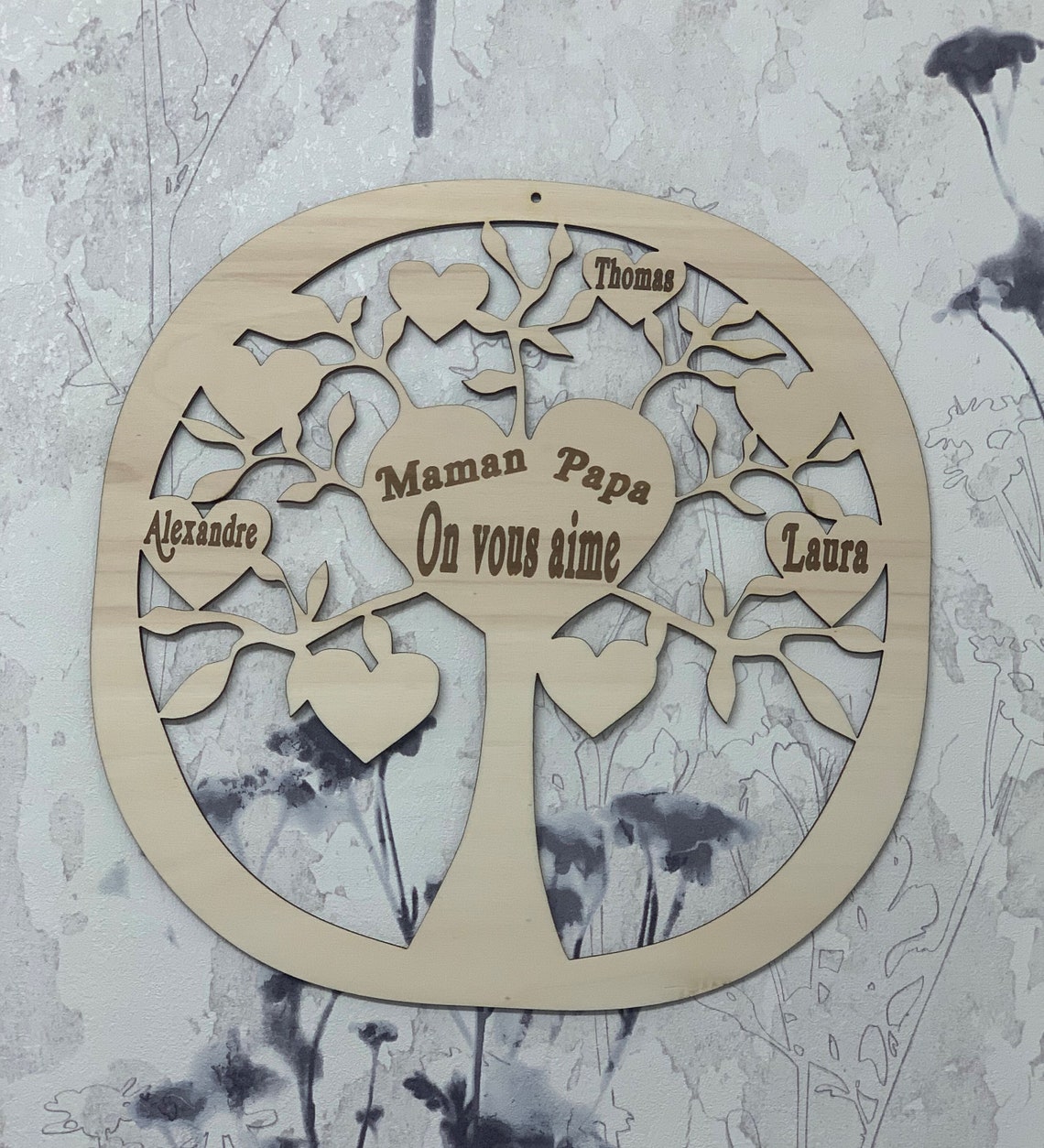 Dessin Arbre De Vie Avec Prenom Arbre de vie en bois de 1 à 8 prénoms et phrase centrale | Etsy