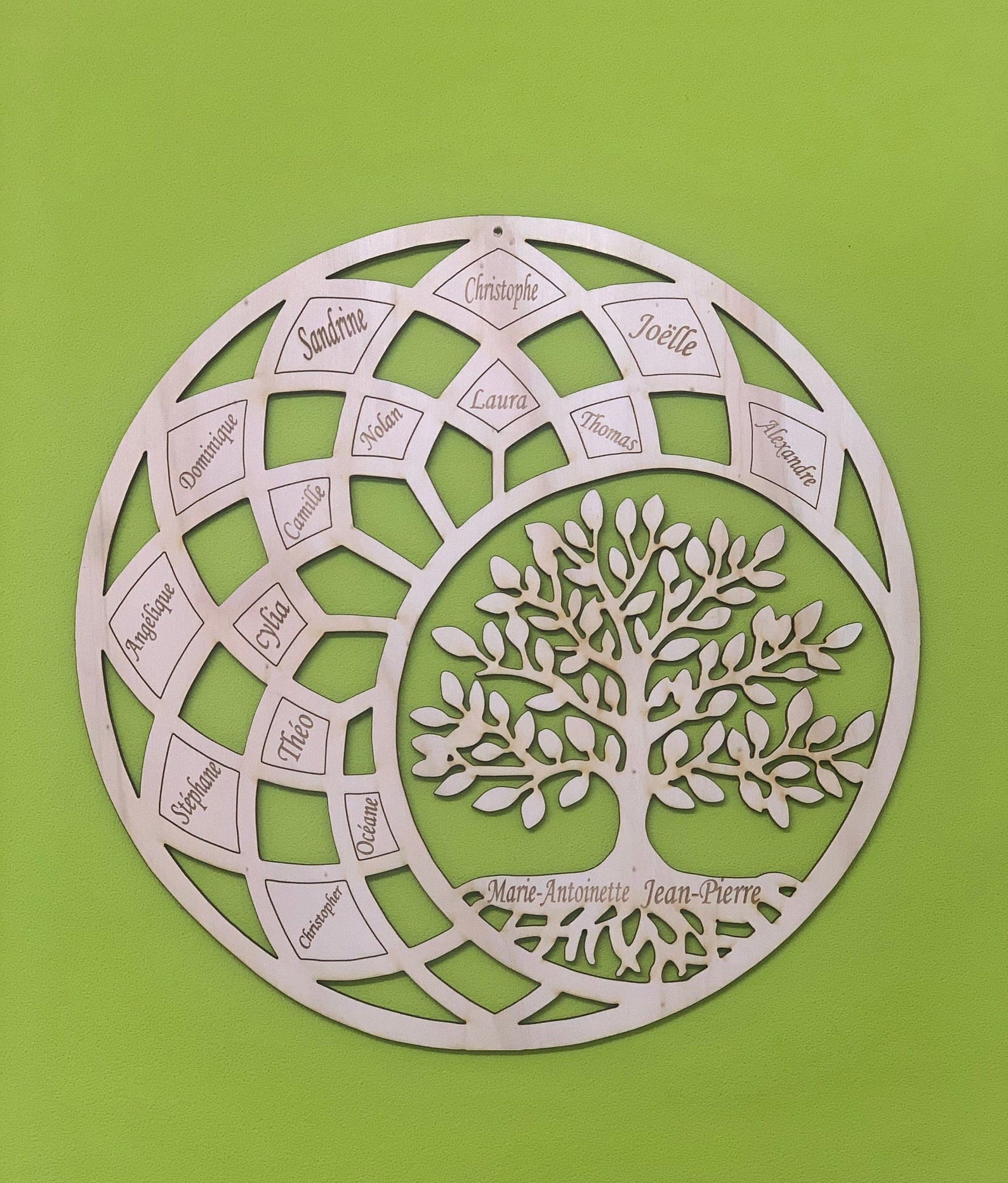 Dessin Arbre De Vie Avec Prenom Arbre de vie en bois 15 prénoms personnalisable - Etsy France