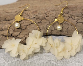 Boucles d'oreilles, créoles, véritables fleurs stabilisées, hortensia champagne, LEA, bijoux mariage champêtre, cadeau saint valentin