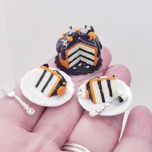 Miniature Halloween Cake, Miniature Ghosty Cake, Dollhouse Food, Fall Decor, 1:12 Scale, Cute Gift Idea