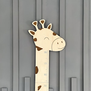 Grafico di crescita della giraffa Grafico di crescita in legno Decorazione della cameretta in legno Grafico di altezza in legno per bambini Grafico di crescita personalizzato Righello personalizzato immagine 2