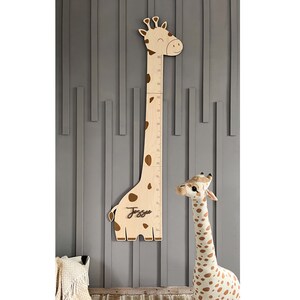 Grafico di crescita della giraffa Grafico di crescita in legno Decorazione della cameretta in legno Grafico di altezza in legno per bambini Grafico di crescita personalizzato Righello personalizzato immagine 9