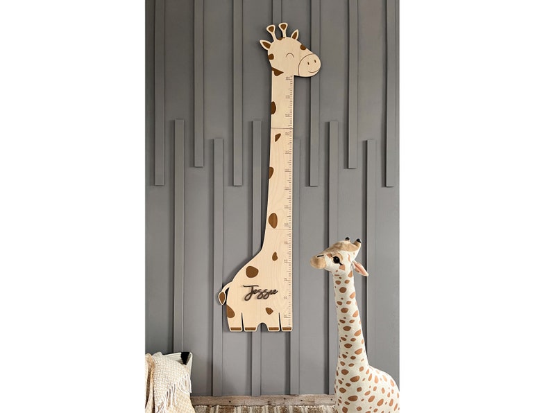 Girafe courbe de croissance courbe de croissance en bois décoration de chambre d'enfant en bois courbe des hauteurs en bois pour enfants courbe de croissance personnalisée règle personnalisée image 9