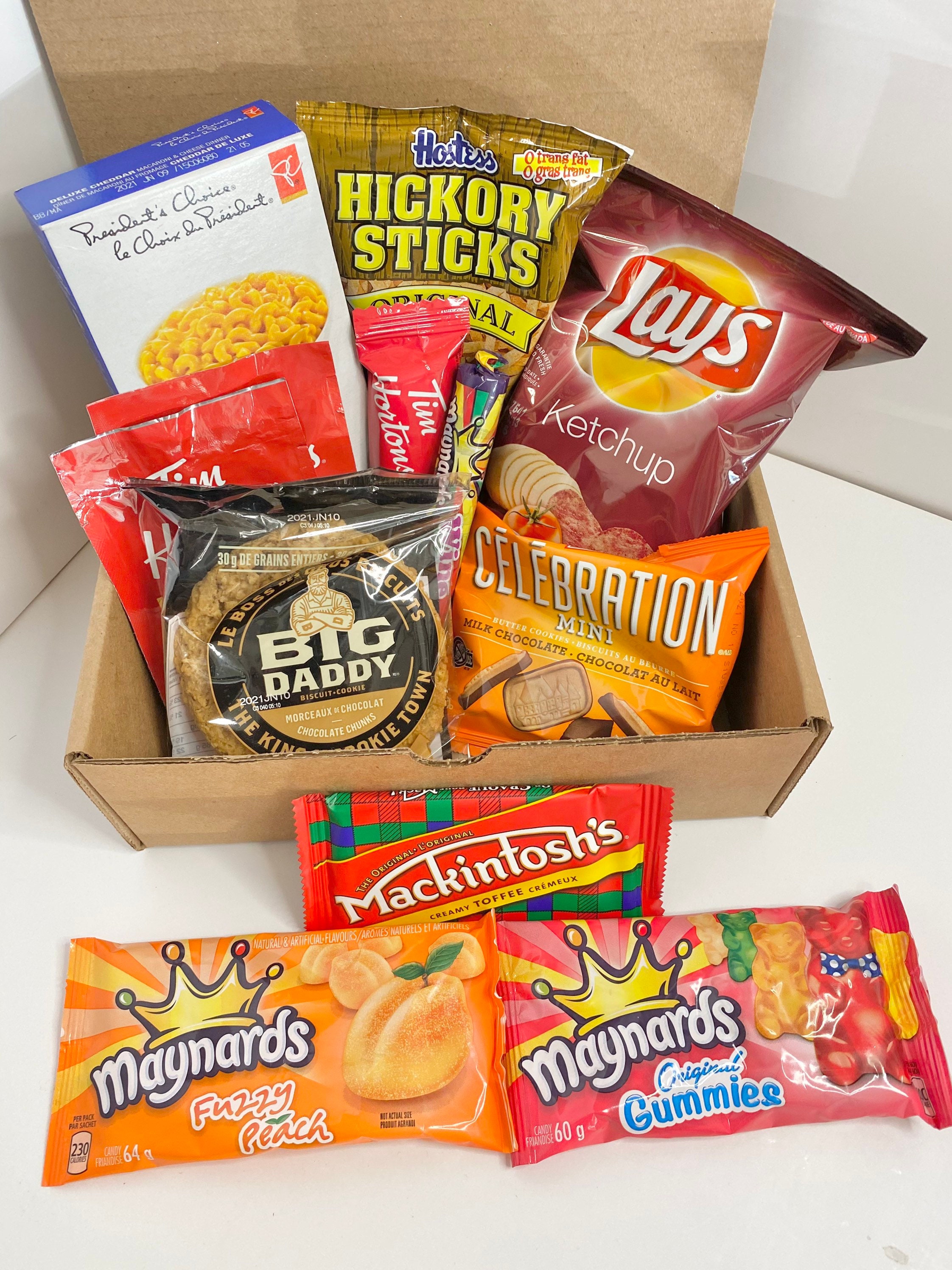 ULTIMATE CANADIAN SNACK 19 items . Canadian Snacks Box Etsy