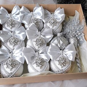 Christmas rhinestone ornaments Pearl White Xmas baubles Velvet ornaments Xmas decorations Tree decor set 11 pieces ornaments set Xmas decor