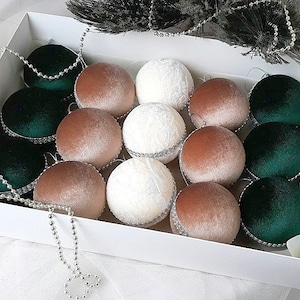 CHRISTMAS ORNAMENTS MIX Emerald, Sage Green, Silver 15 Units Set Handmade  Velvet Balls, Home Tree Decoration 