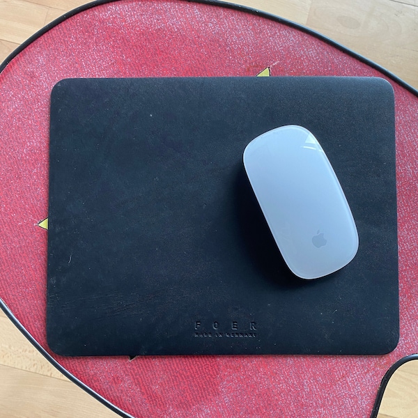 Schwarzes Mauspad. Black Mouse Pad. Maus Unterlage Leder. Mauspad aus Leder. Mousepad leather.