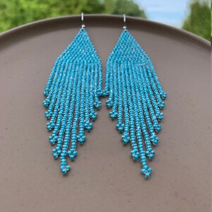 Blaue Perlen Fransen Ohrringe: Handgewebter Boho Stil