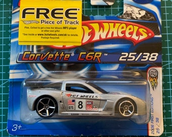 CORVETTE C6-R  WITH RUBBER TIRES. HOT WHEELS BIRTHDAY CARD 