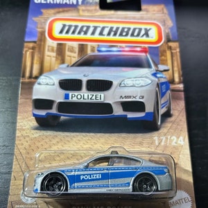 Matchbox BMW M5 Police-Argento con interni neri-Polizia tedesca-Carta lunga-Difficile da trovare Modello in miniatura da collezione 1/64