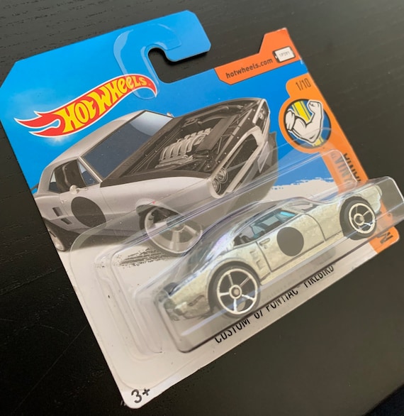Hot Wheels Pontiac Firebird T/A 1969 #96 Muscle Mania 2010 - Neuve