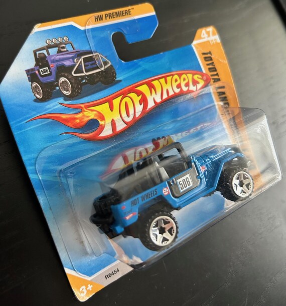 Hot Wheels Toyota Land Cruiser FJ40- Blue With Black Cage-short