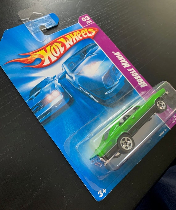 Hot Wheels 1969 Dodge Charger-green and Black-2008 Long Card